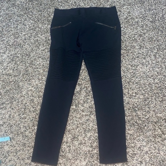 Express pants - Picture 1 of 5